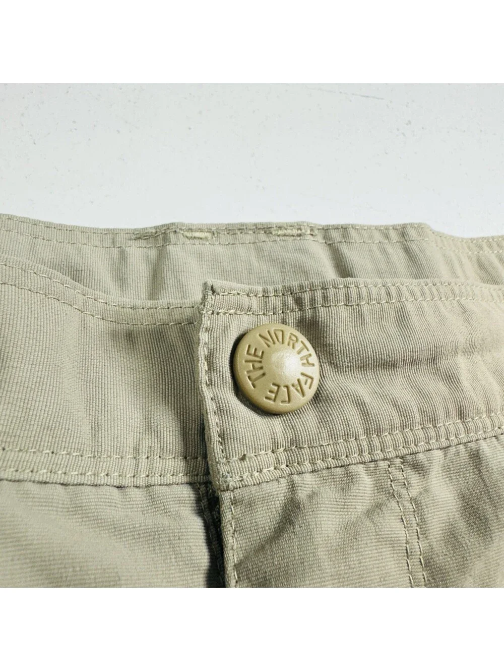 The North Face Cargo Shorts Beige Nylon Men’s Size XL